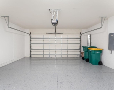 3945 River Bank Way - Photo Thumbnail 17