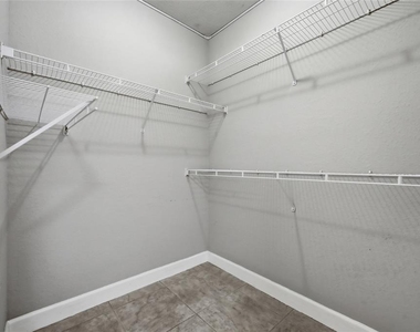 204 E South Street - Photo Thumbnail 22