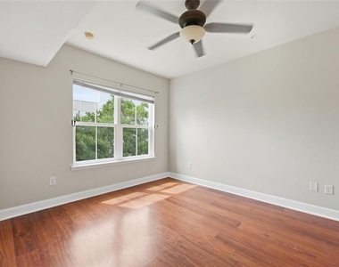 204 E South Street - Photo Thumbnail 20