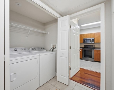 204 E South Street - Photo Thumbnail 15