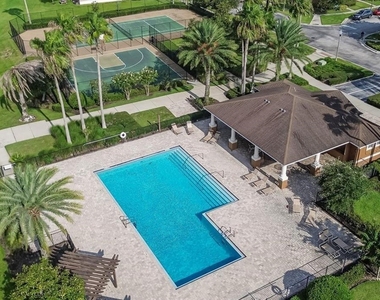 10797 Savannah Landing Circle - Photo Thumbnail 14
