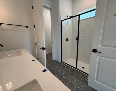 15549 Gentle Rain Drive - Photo Thumbnail 7