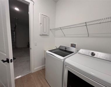 15549 Gentle Rain Drive - Photo Thumbnail 17