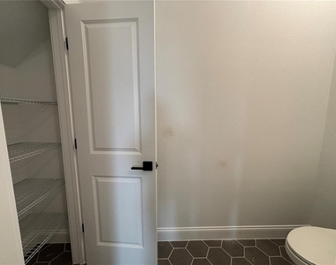 15549 Gentle Rain Drive - Photo Thumbnail 6