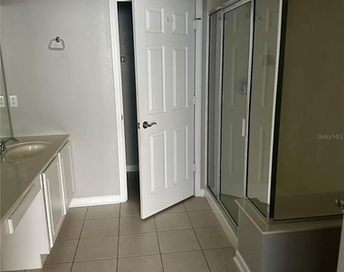 2763 Metro Sevilla Drive - Photo Thumbnail 7