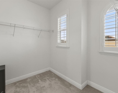 8507 Geddes Loop - Photo Thumbnail 32