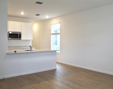 A-4359 Vibernum Avenue - Photo Thumbnail 1