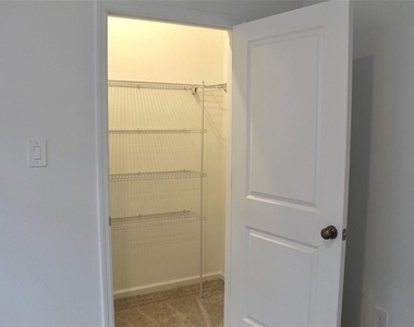 A-4359 Vibernum Avenue - Photo Thumbnail 13
