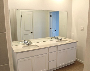 4359 Vibernum Avenue - Photo Thumbnail 19
