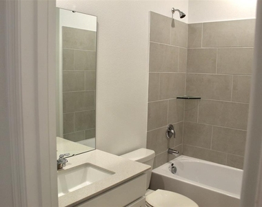 4359 Vibernum Avenue - Photo Thumbnail 6