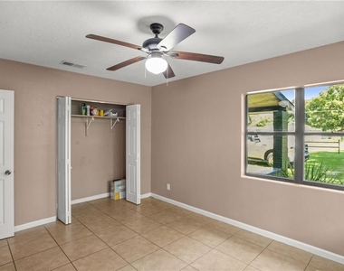 2152 Ne 3rd Street - Photo Thumbnail 9