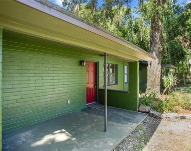 2152 Ne 3rd Street - Photo Thumbnail 1