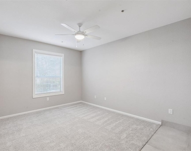 2484 San Tecla Street - Photo Thumbnail 14