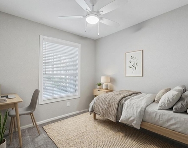 2484 San Tecla Street - Photo Thumbnail 18