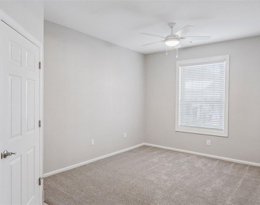 2484 San Tecla Street - Photo Thumbnail 11