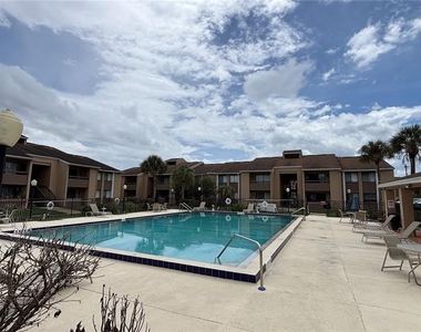 5169 Vineland Road - Photo Thumbnail 26