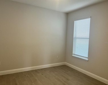 18029 Cider Mill Lane - Photo Thumbnail 2