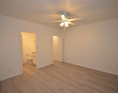 3341 Willard Street - Photo Thumbnail 2