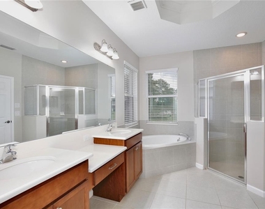 16005 Champlain Street - Photo Thumbnail 12