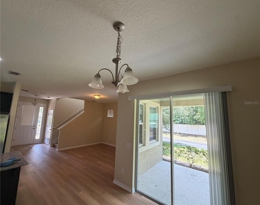 1710 Vista Meadows Drive - Photo Thumbnail 4