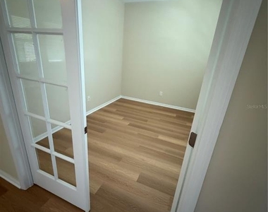 1710 Vista Meadows Drive - Photo Thumbnail 6