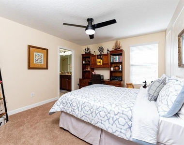 5917 Grassy Point Road - Photo Thumbnail 15