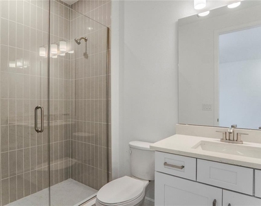 16120 Volterra Point - Photo Thumbnail 9