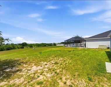 202 Highland Meadows Place - Photo Thumbnail 15