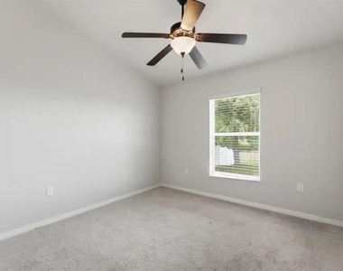 202 Highland Meadows Place - Photo Thumbnail 10