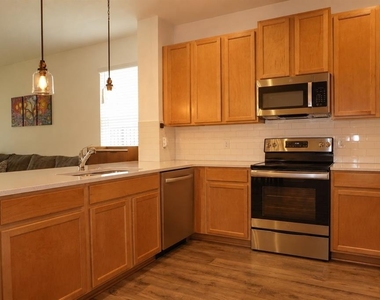 4909 Olivia Court - Photo Thumbnail 4