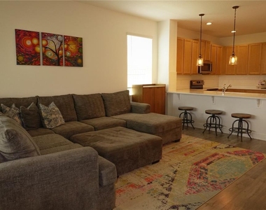 4909 Olivia Court - Photo Thumbnail 7