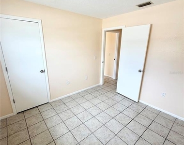 506 Holt Circle - Photo Thumbnail 29