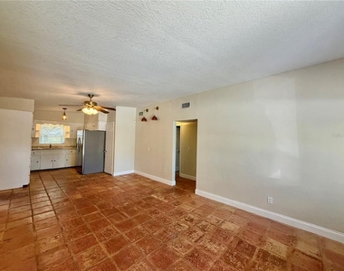 2619 E Washington Street - Photo Thumbnail 8