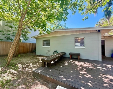 2619 E Washington Street - Photo Thumbnail 22