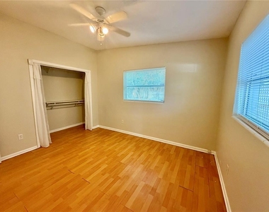 2619 E Washington Street - Photo Thumbnail 19