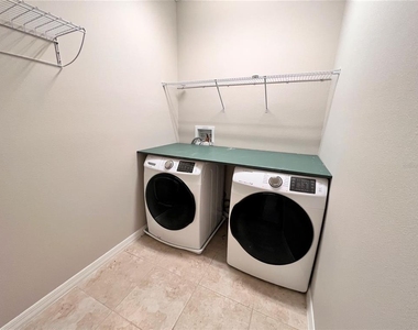1123 Palma Verde Place - Photo Thumbnail 16