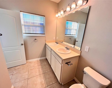 1123 Palma Verde Place - Photo Thumbnail 12