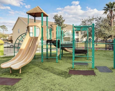 2704 Club Cortile Circle - Photo Thumbnail 30