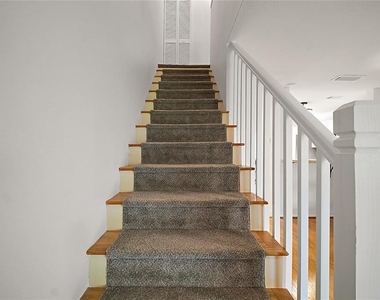 184 Sandlewood Trail - Photo Thumbnail 11