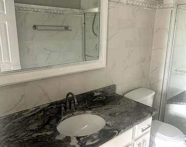 5483 Vineland Road - Photo Thumbnail 19