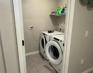 1583 Barberry Drive - Photo Thumbnail 25