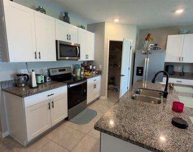 1583 Barberry Drive - Photo Thumbnail 8