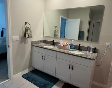 1583 Barberry Drive - Photo Thumbnail 13