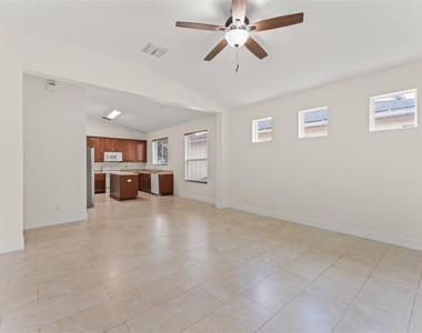 8838 Abbotsbury Drive - Photo Thumbnail 11