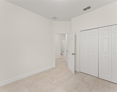 8838 Abbotsbury Drive - Photo Thumbnail 16