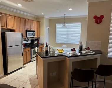 834 Assembly Ct - Photo Thumbnail 5