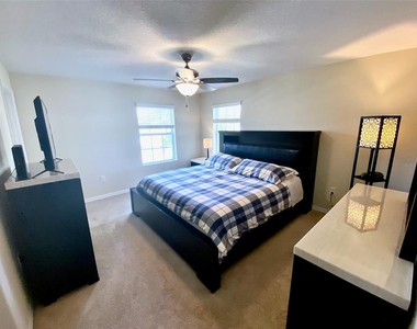 12802 Strode Lane - Photo Thumbnail 6