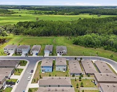 2735 Numa Falls Avenue - Photo Thumbnail 48