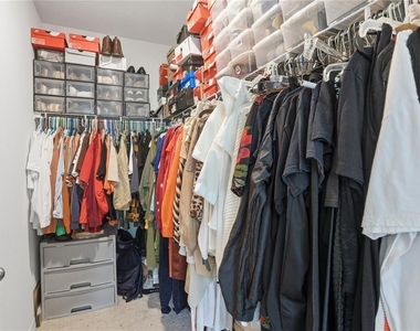 2735 Numa Falls Avenue - Photo Thumbnail 27
