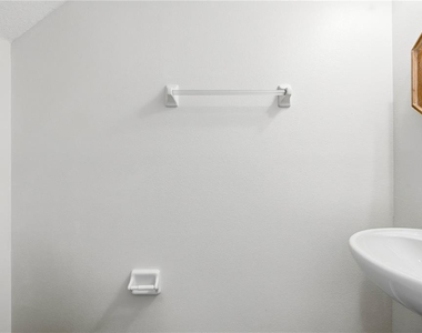 1253 Honey Blossom Drive - Photo Thumbnail 4